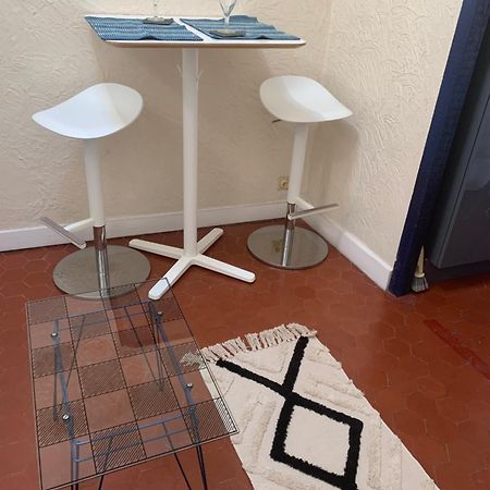 Un Appartement Atypiquement Provencal Le Cannet Dış mekan fotoğraf
